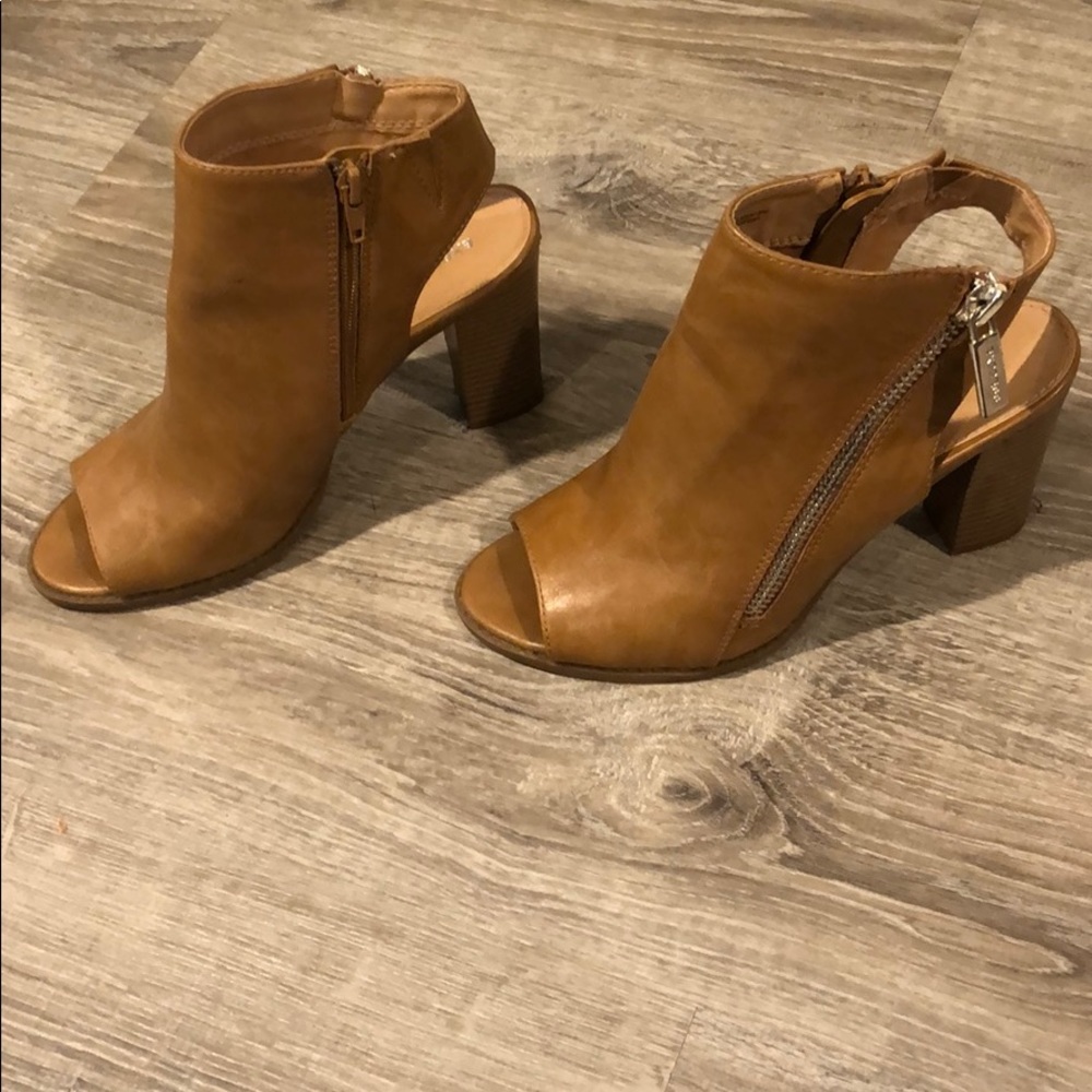 Express shoes